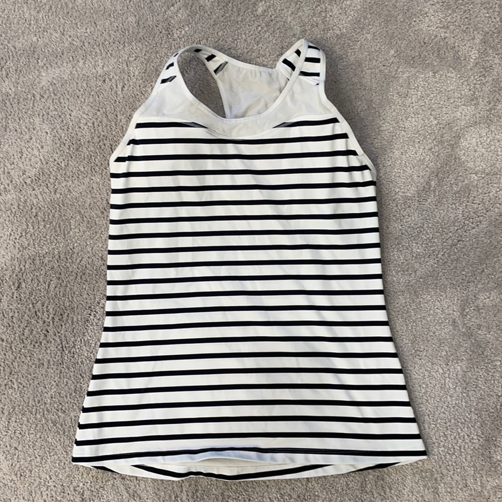 Athleta tank too with built in bra